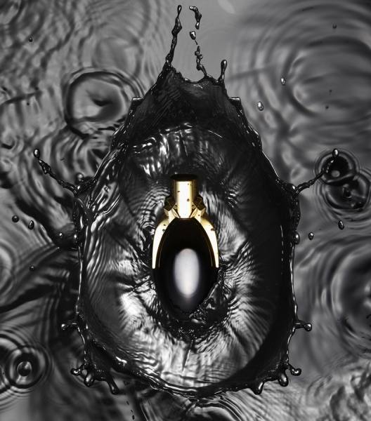 Photograph Lee George Hacker Perfume Splash on One Eyeland